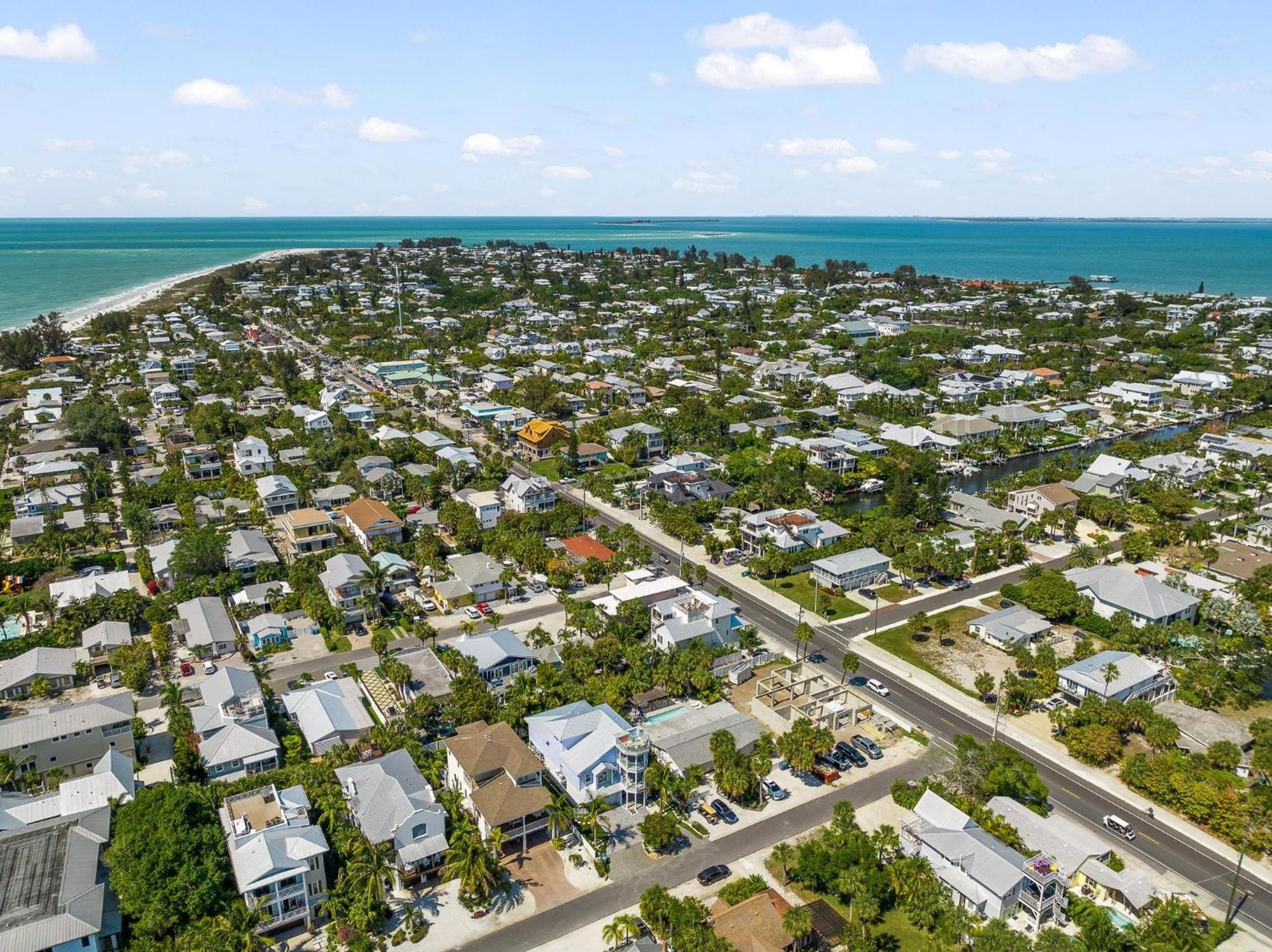 Sweet Caroline Villa Anna Maria Exterior photo